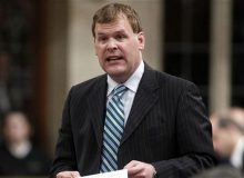 انعکاس رسانه‌ای تاثیر تصمیم دولت فدرال بر مهاجران ایرانی و کبک