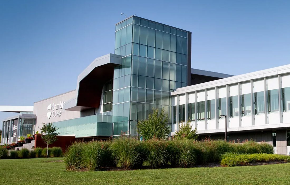 کاهش ظرفیت کالجهای انتاریو برای دانشجویان بینالمللی